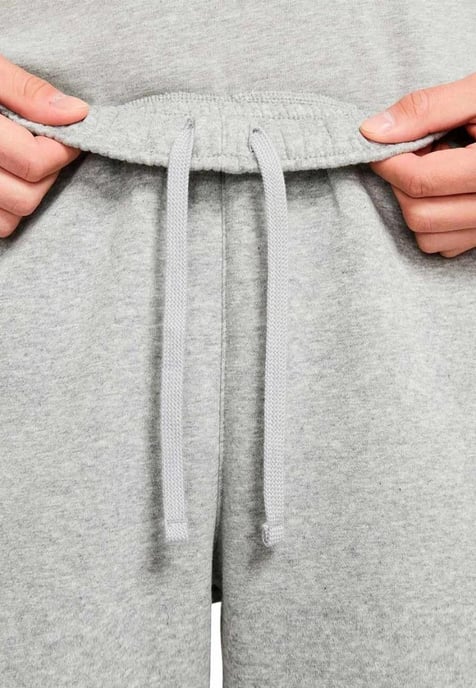 Pantalones cortos tipo cargo para hombre en gris Nike Club - Image 3