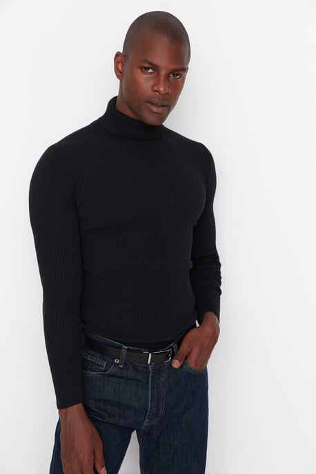 Trendyol Men's Plain Sweater - Image 1