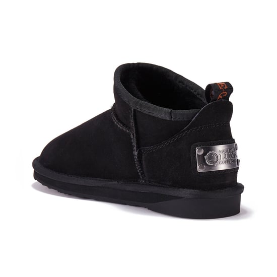 Cosy Ultra Short Black