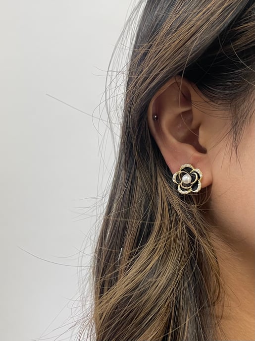 Black Flower Pearl Earrings in Gold - Image 4