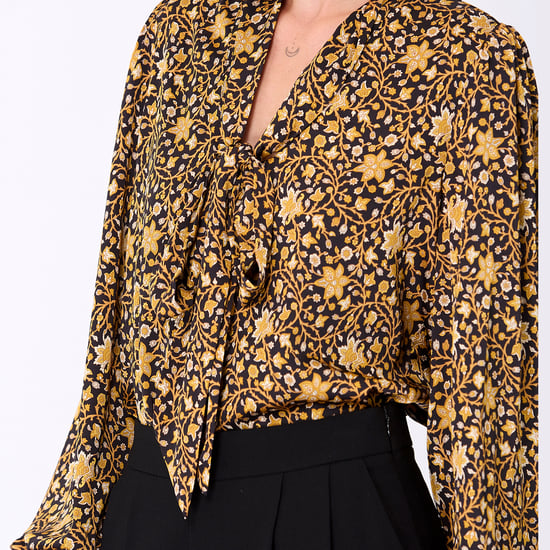 Ascot-tie blouse and Art-Deco print - Image 5