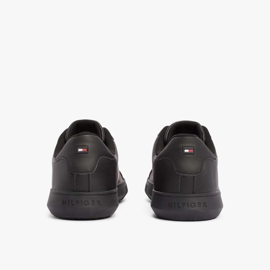 Zapatillas de cuero esenciales Tommy Hilfiger para hombre en negro - Image 5