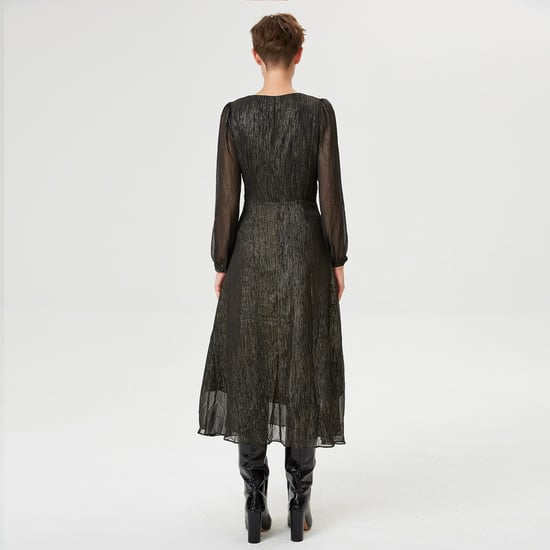 Midi dress golden glint effect and V neckline - Image 5