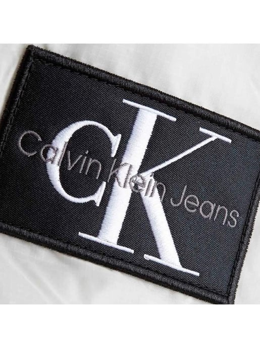 Cortavientos de Calvin Klein para mujer con detalles en color crudo - Image 2
