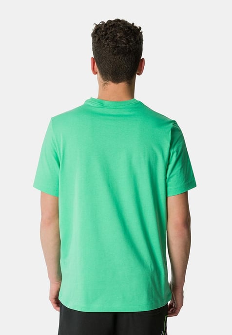 Camiseta Nike Sportswear Club para hombre en verde primavera - Image 2