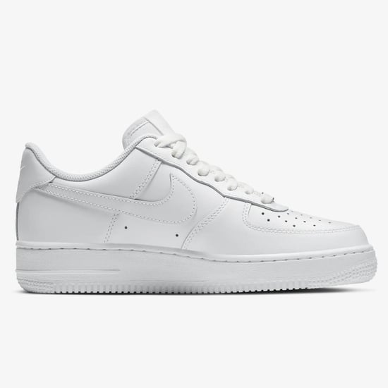 Zapatillas Nike Air Force 1 '07 para mujer en blanco - Image 5