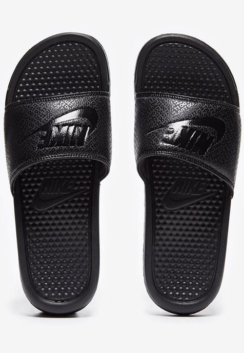Chanclas Nike Benassi Slip On en negro/negro - Image 1