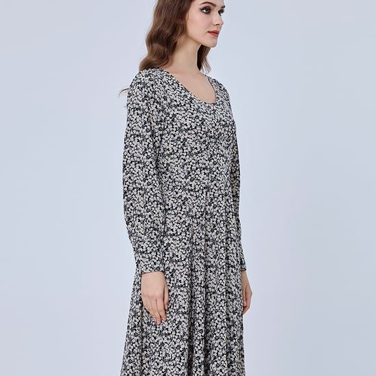Midi tea dress with Liberty print - Image 3