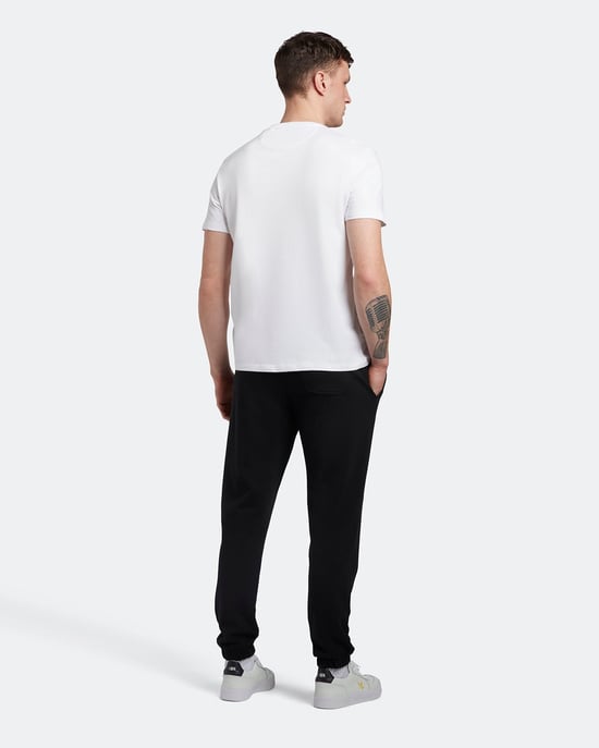 Pantalones deportivos de corte slim en negro azabache de Lyle & Scott - Image 3