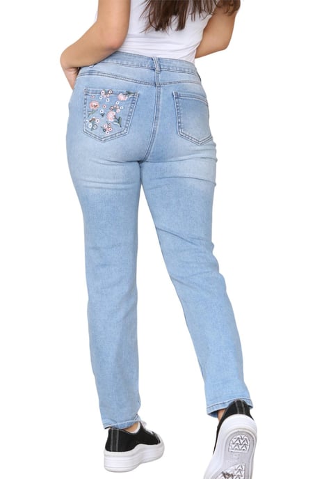 M&Co Jeans Mom de Pierna Recta y Talle Alto para Mujer - Image 4