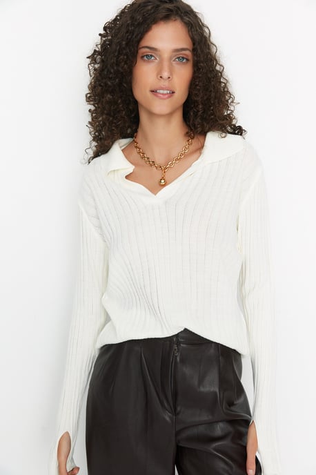 Trendyol Women's Plain Sweater - Image 3