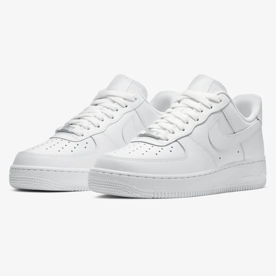 Zapatillas Nike Air Force 1 '07 para mujer en blanco - Image 1