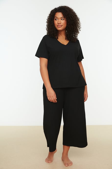 Trendyol Women's V Neck Plus Size Pajamas Set - Image 2