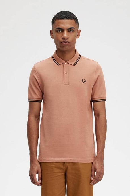 Polo negro rosa óxido con cuello con ribete doble de Fred Perry - Image 4