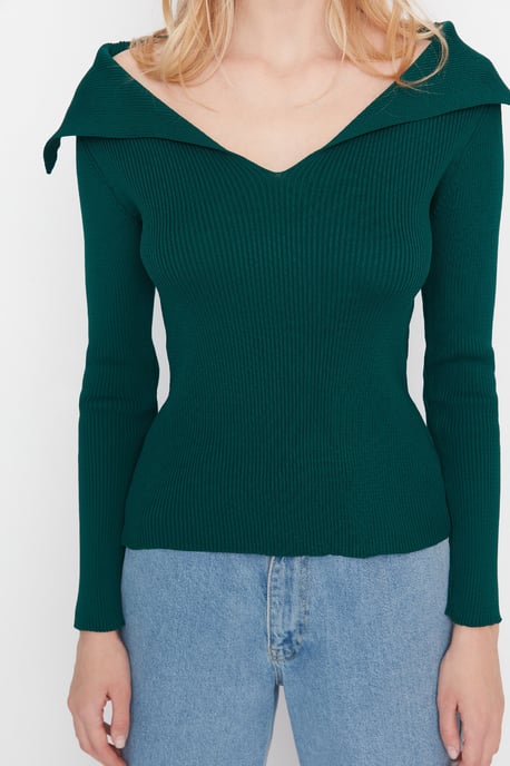 Trendyol Women's Straight Sweater - Image 4