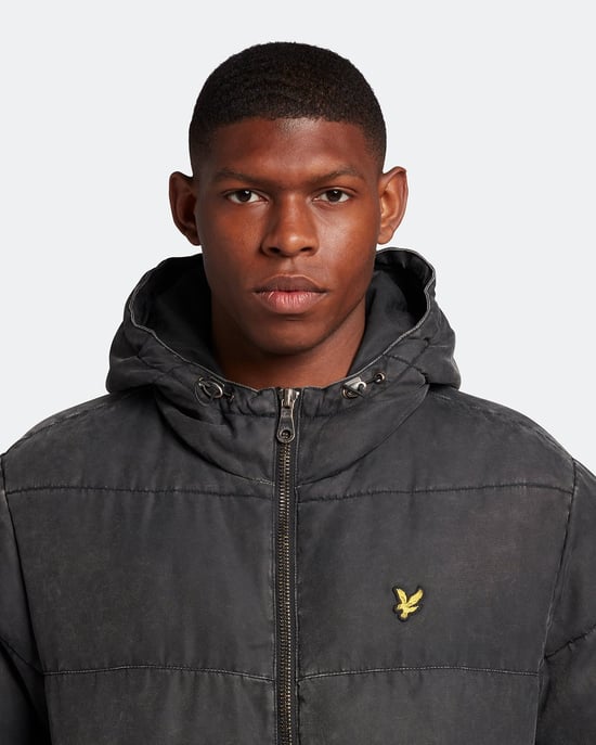 Chaqueta acolchada lavada Lyle & Scott en negro - Image 4
