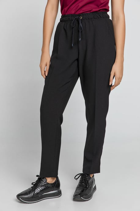 Pantalones de crepé negros de Conquista - Image 3