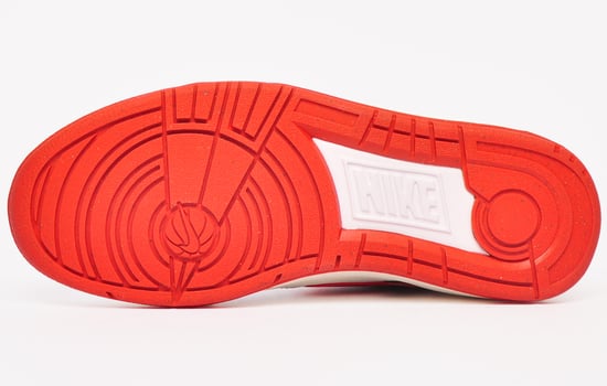 Zapatillas Nike Full Force Lo Con Detalle Rojo Y Blanco - Image 4