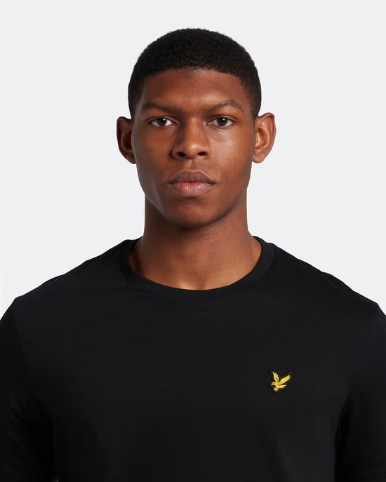 Lyle & Scott Plain T-Shirt in Black - Image 4