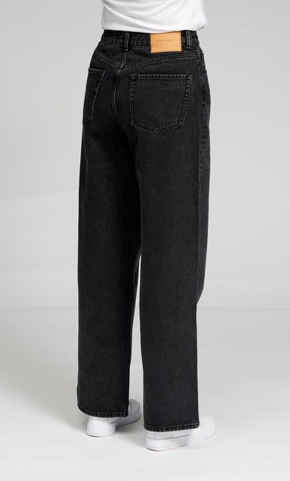 The Original Performance Wide Jeans - Washed Black Denim