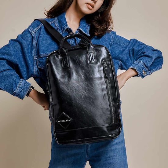 VICTORIA HYDE Backpack cowboy cowgirl backpack in black - Image 4