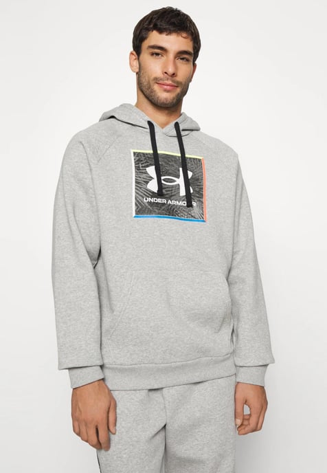 Under Armour Chándal con gráfico Rivel en gris para hombre - Image 3