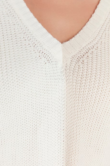 Trendyol Women's Color Block Plus Size Jumper - Image 4