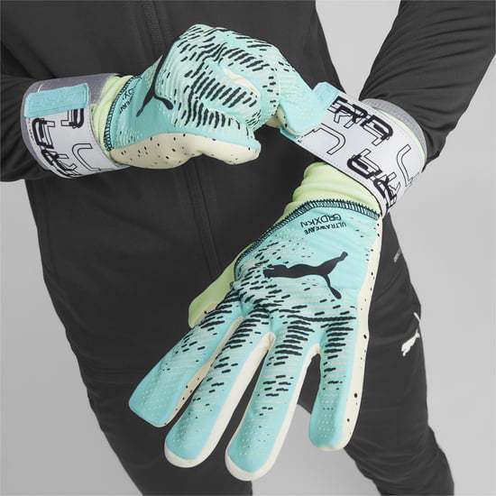 PUMA Unisex ULTRA Ultimate 1 Negative Cut Football Goalkeeper Gloves - Image 2