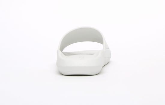 Lacoste Croco Sliding 119 3 CMA Slides rojos para hombres - Image 3