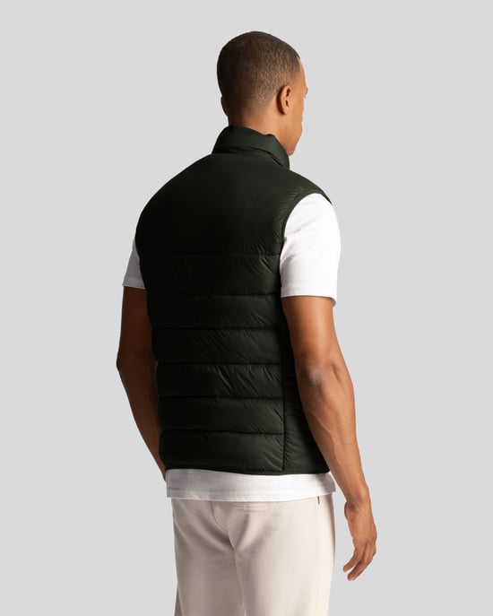 Chaleco acolchado Lyle & Scott en oliva - Image 3