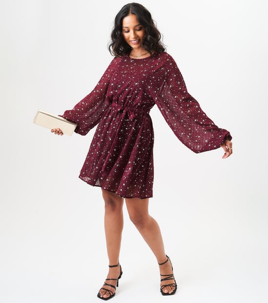 Vestido Mini de Manga Larga con Estampado de Estrellas Negras - Image 1