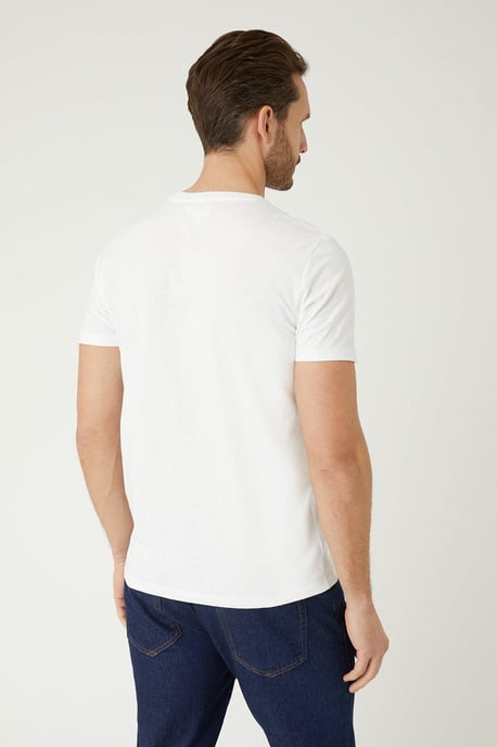 White 3 Pack Crew Neck T-shirts - Image 4