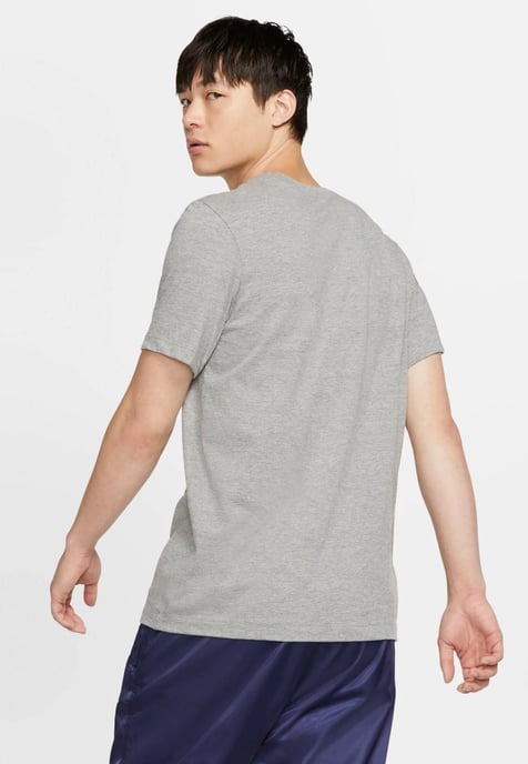 NIKE Hombre M J Jumpman SS Crew Camiseta en Gris - Image 2