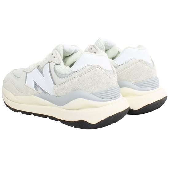 New Balance 5740SLA Zapatillas Mujer Beige - Image 3
