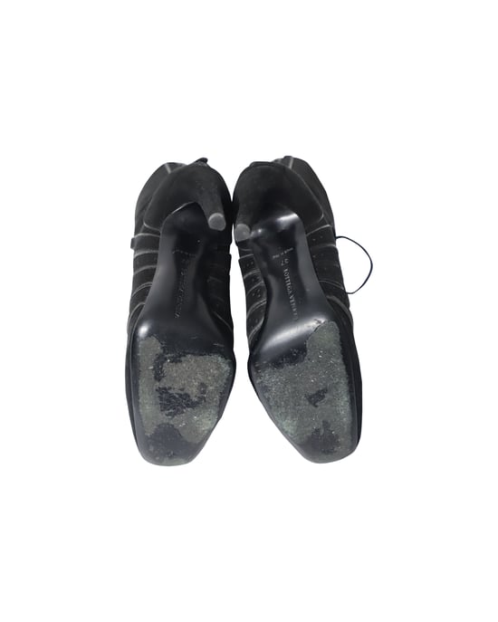 Bottega Veneta Cutout Lace-Up Detail Ankle Boots in Black Suede - Image 5