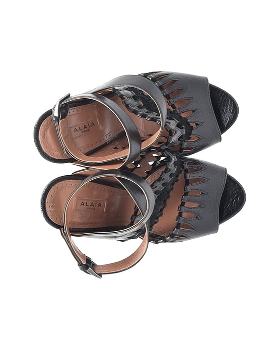 AlaÏa Cut Out Ankle-Strap Sandals in Black Leather - Image 6