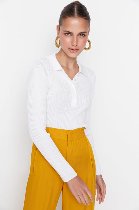 Trendyol Women's Straight Sweater - Image 3