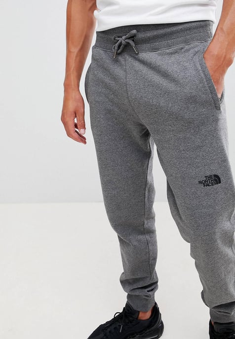 The North Face NSE Hombre Pantalón Jogger De Polar Con Puños Gris - Image 3