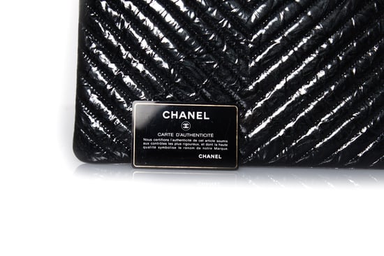 patent leather chevron zip O case - Image 4
