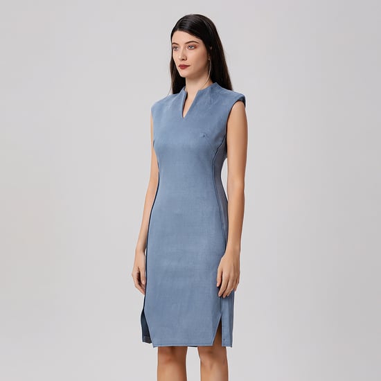 V-neck tailor fitted dress - Image 2
