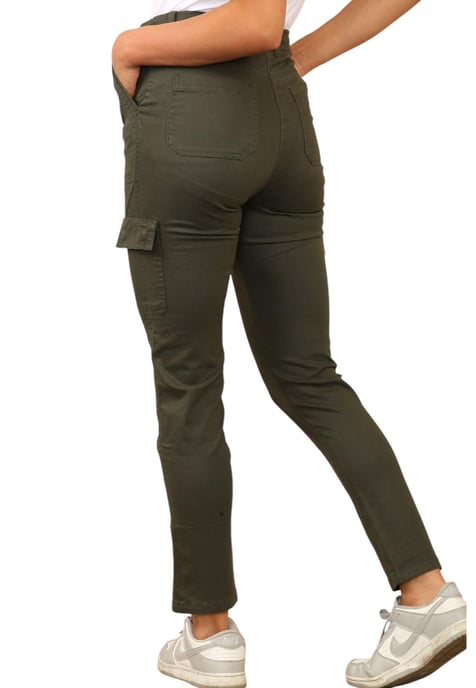 MYT Pantalones Cargo Chino Tobilleros para Mujer en Caqui - Image 2