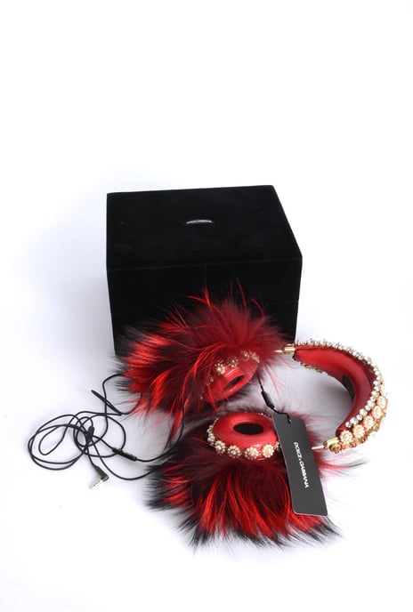 Auriculares Dolce & Gabbana para mujer con piel y joyas - Image 5