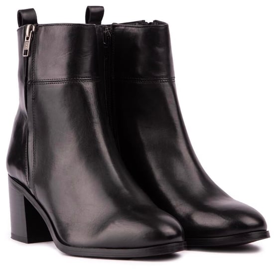 Sole Greer Zip Boots