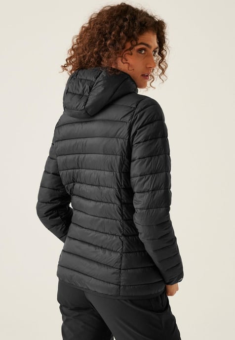 Regatta Womens Marizion Chaqueta Acolchada Aislante en Negro - Image 2
