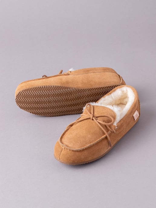 Men's Sheepskin Moccasins in Tan
