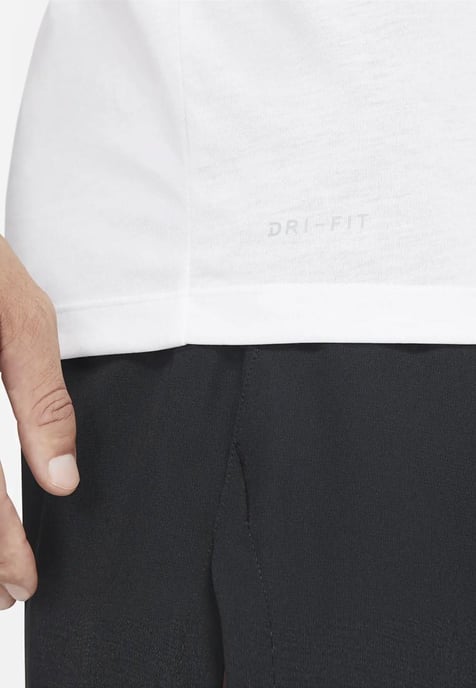 Camiseta Nike Pro Dri Fit para hombre en blanco - Image 5
