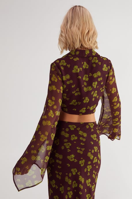 Ditsy Crinkle Chiffon Tie Front Fluted Sleeve Crop Top