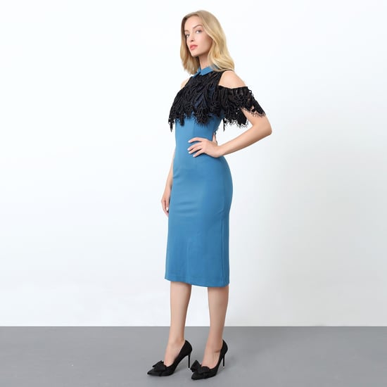 Adjusted dress with bare shoulders and lace steering wheel - Image 3