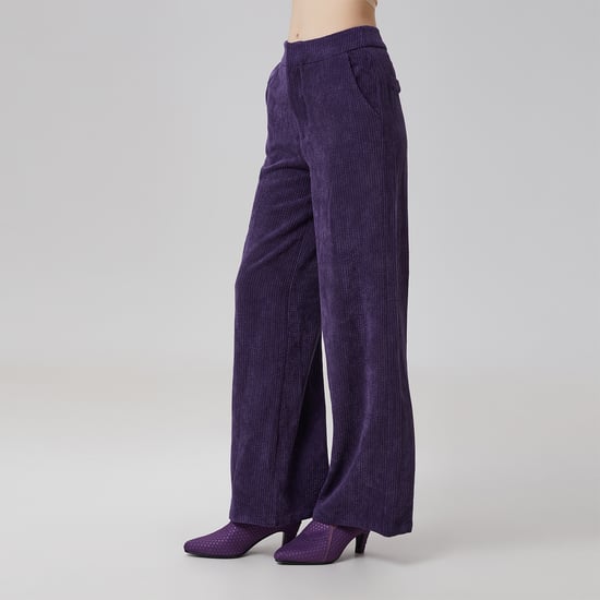Velvet straight pants - Image 5