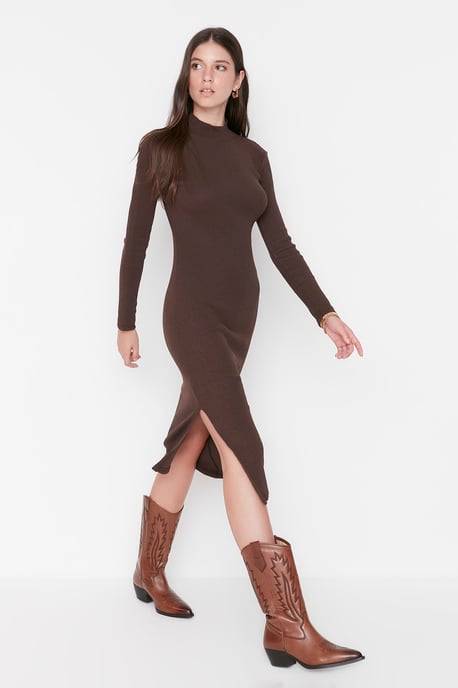 Trendyol Women's Standing collar bodycone Midi Dress - Image 3